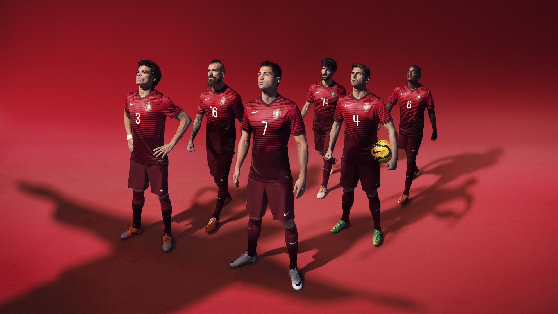 欧国联赛争夺激烈，球队拼尽全力，欧国联赛事推荐