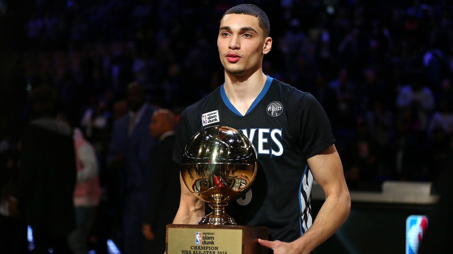 火箭客场逆转太阳，全队发挥出色，火箭21分逆转热火