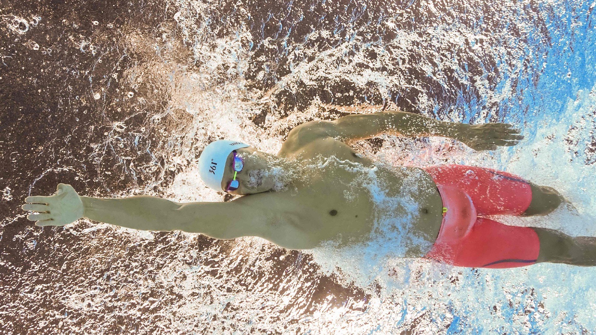 赛场风云：独家报道关键比赛中的精彩瞬间，赛场风云变幻